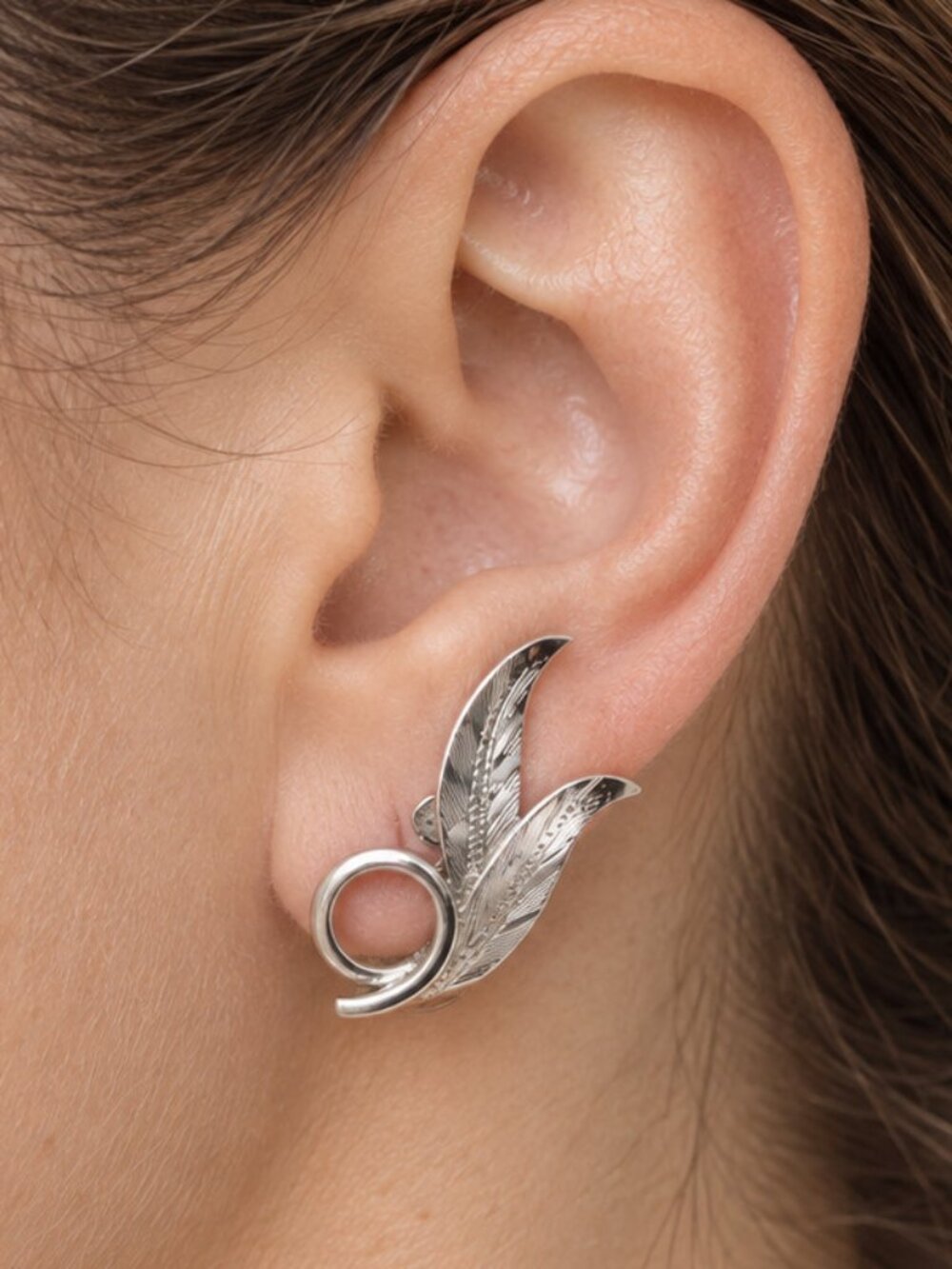 Vintage Bond Boyd Sterling Silver Leaf Screw-Back Earrings